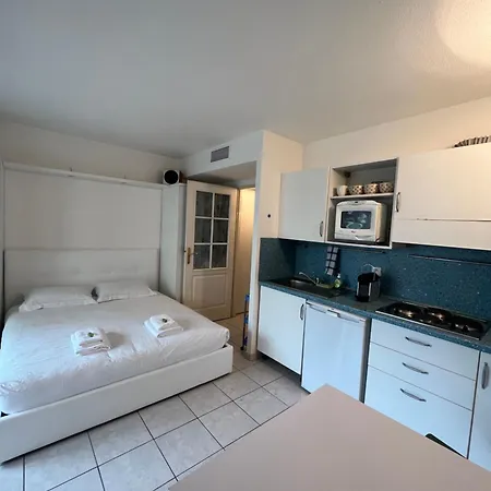 La Terrasse De Palais Des Arts Appartement *